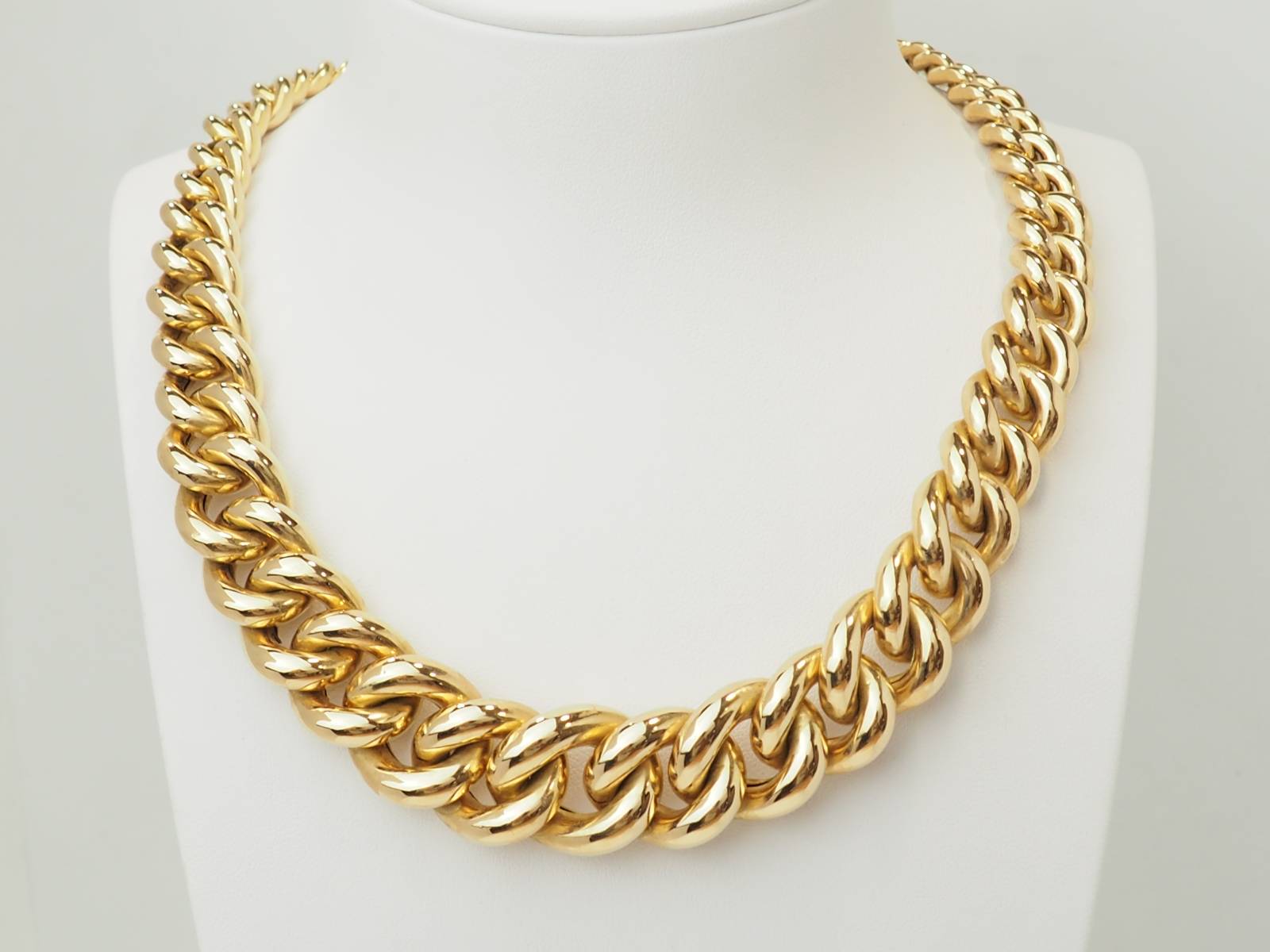 Collier gourmette bombée en or 750 – Ras de cou vintage