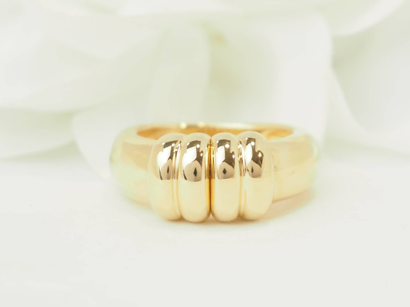 Bague Vintage Or Jaune 18 Carats et Diamants – Dessus Coulissant  en vente à Marseille - rf 33757