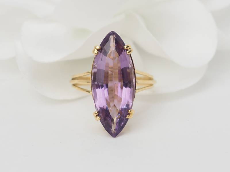 Bague marquise en améthyste 