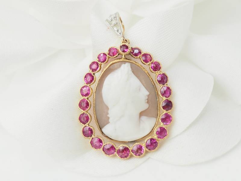 Pendentif camée en or jaune rubis et diamants en vente à Marseille rf 33399