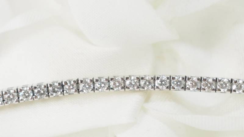 Bracelet rivière en or blanc et diamants 2,50cts - rf 32430