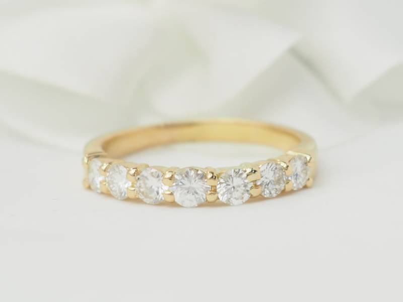 Bague demi alliance en or jaune et diamants en vente à Marseille