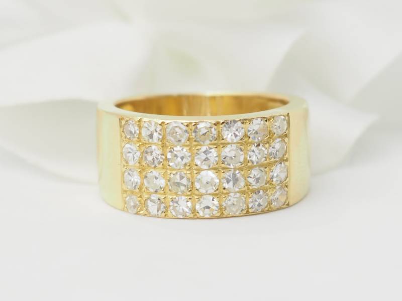 Bague vintage en or jaune et diamants en vente près d'Aubagne