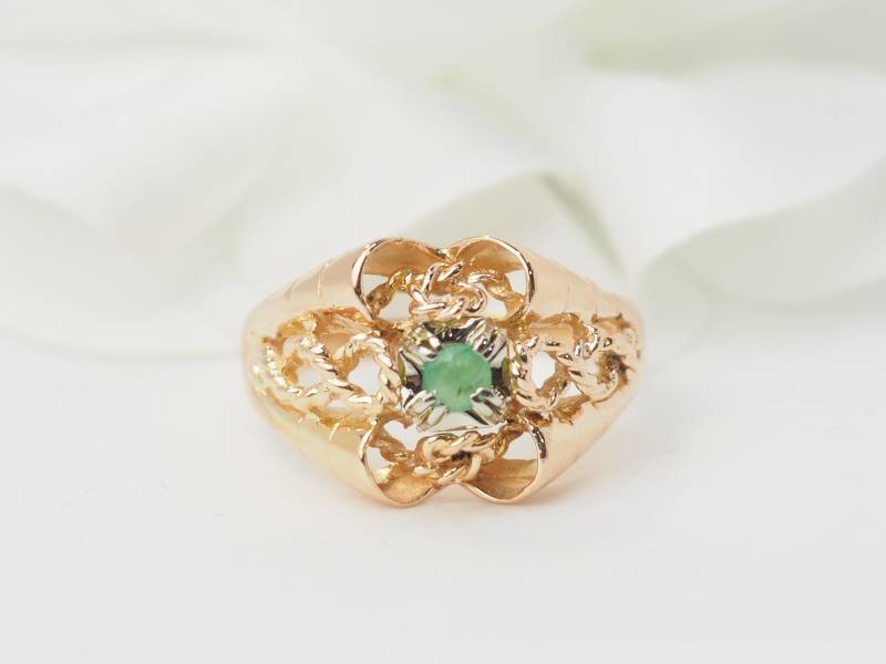 Bague en or rose et émeraude en vente à Marseille