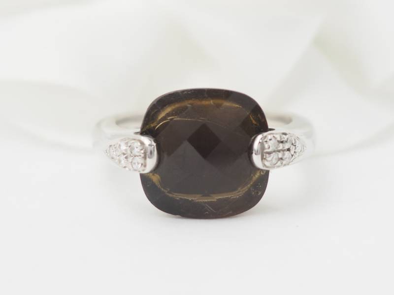 Bague en or blanc, quartz fumé et dimants d'occasion