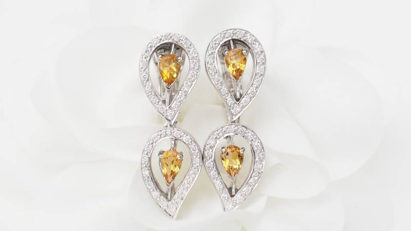 Pendants d'oreilles en or blanc, citrine et diamants 