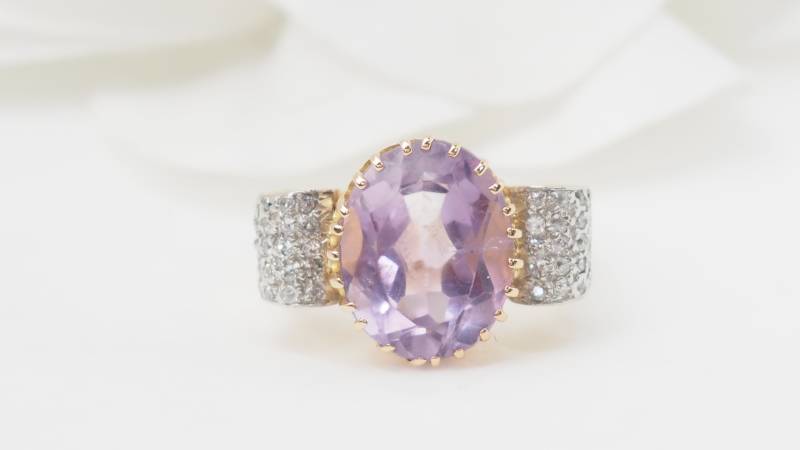 Bague noeud en or jaune, améthyste et diamants - rf 32678