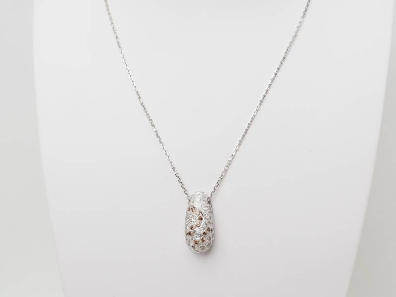 Collier dôme en or blanc et diamants 