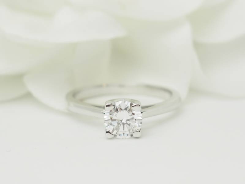 Soliatire en or blanc et diamant 0,91ct en vente à marseille