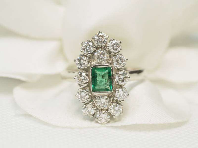 Rachat de bijoux anciens en or blanc à Marseille