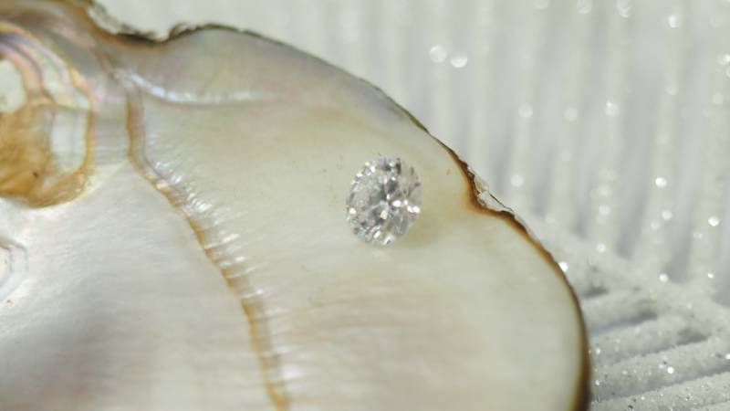 Diamant taille brillant de 1,26 carat en vente près de Martigues